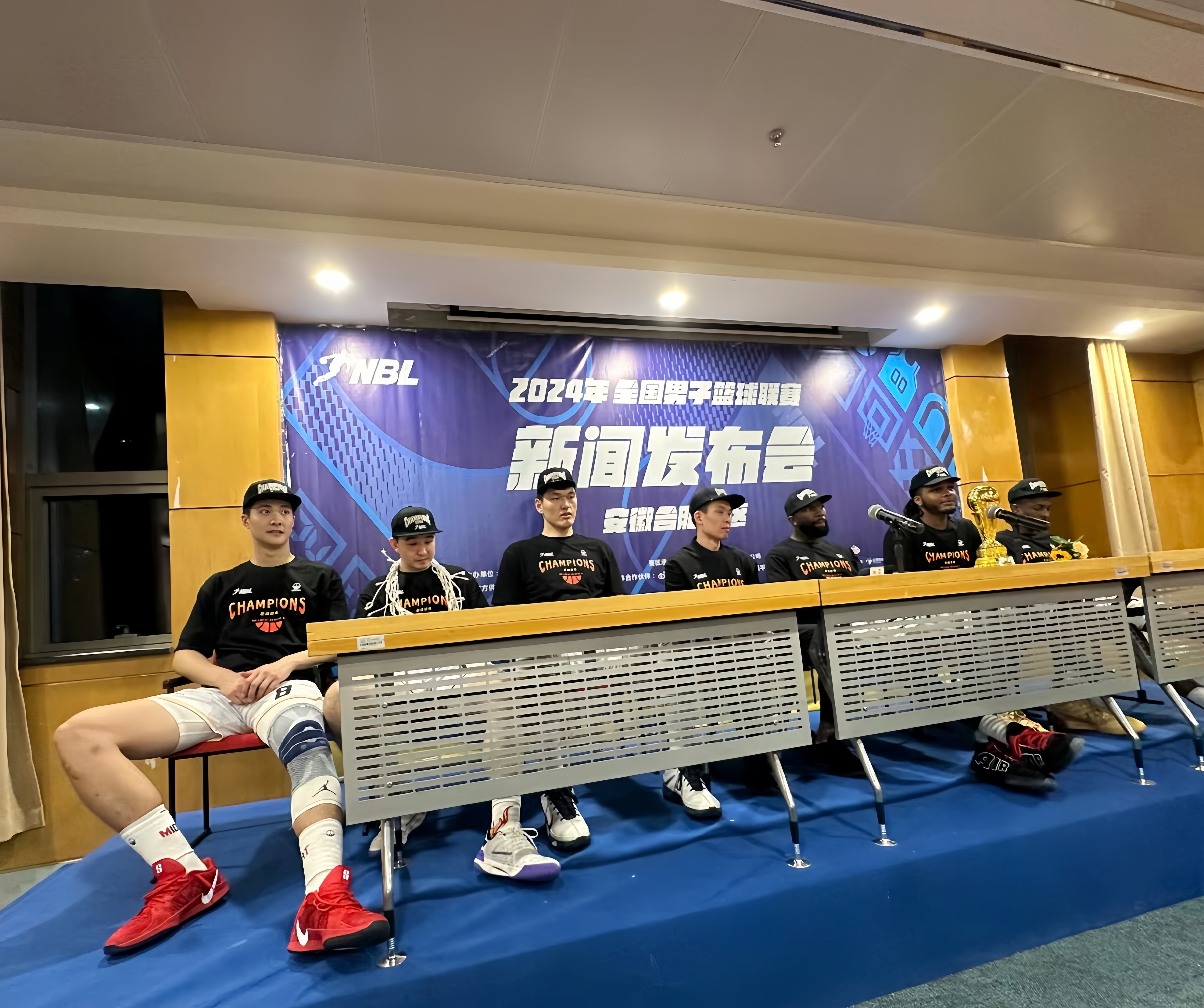 开云下载-关于MVP评选：王强凭借关键三分荣获最佳球员！的信息